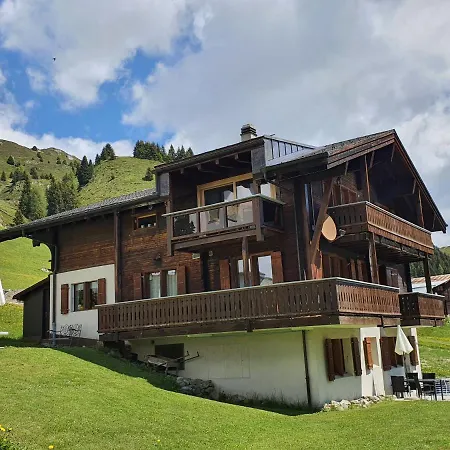 Alouette Apartament *